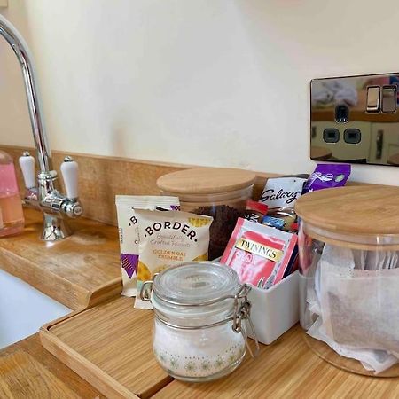 Beautiful One Bedroom Annex With Free Parking Abbotskerswell Dış mekan fotoğraf
